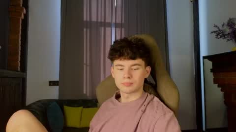 moon_gloww online show from March 11, 2:17 am