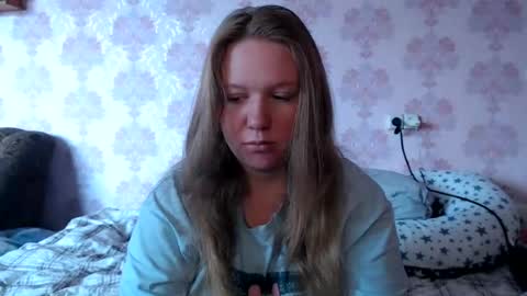 moon_linght000 online show from July 22, 7:55 am
