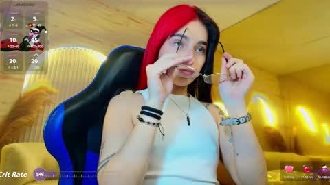 Moon online show from May 31, 1:07 pm