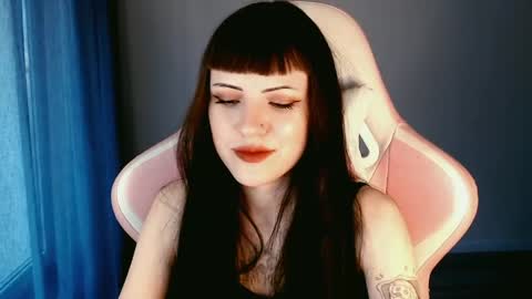  sophie  online show from May 6, 5:29 pm