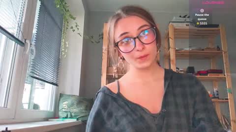 Dana online show from March 26, 3:39 pm