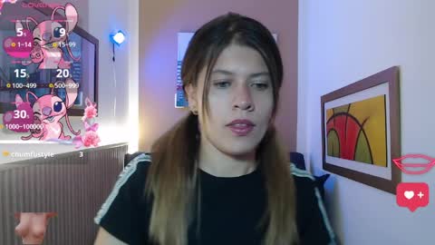 moonna_linnda online show from April 8, 1:44 pm