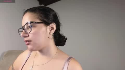 Moon Woman online show from October 26, 3:23 am