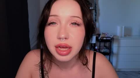 Snapshot of moranagoddess chatting on May 8, 2:00 pm Morana follow my boosty online show from May 8, 2:00 pm