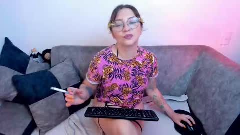 morgana_noctis online show from February 11, 11:54 pm