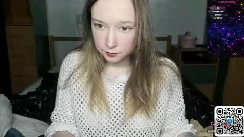 Lisa 3 online show from June 13, 4:27 pm