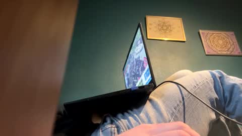 Snapshot of mouillelenos chatting on February 15, 3:20 pm CamO online show from February 15, 3:20 pm