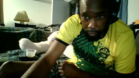 Snapshot of moxamillion chatting on August 3, 9:15 am moxamillion online show from August 3, 9:15 am