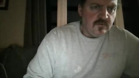 Snapshot of mr1bucket chatting on February 21, 2:23 am mr1bucket online show from February 21, 2:23 am