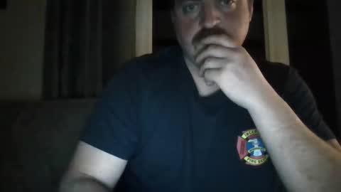 Snapshot of mr1bucket chatting on February 23, 2:09 am mr1bucket online show from February 23, 2:09 am