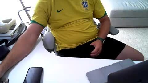 mr_hornyasfuck online show from June 24, 5:56 pm