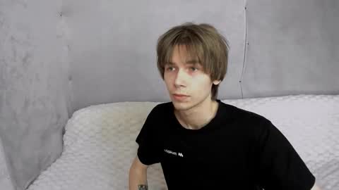 Snapshot of mr_makentoshi chatting on September 11, 7:19 am Makentoshi online show from September 11, 7:19 am