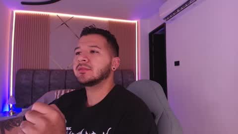 MIKEE online show from February 15, 3:03 am