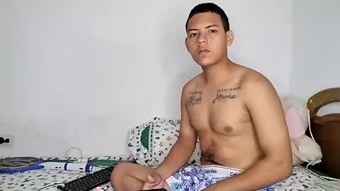 Snapshot of mr_sharkmaster777 chatting on December 30, 3:02 pm mr_sharkmaster777 online show from December 30, 3:02 pm