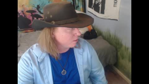 mr_strawberry online show from March 25, 8:15 pm