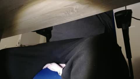 Snapshot of mrduplo1975 chatting on December 8, 3:24 pm MrJohnsen1975 online show from December 8, 3:24 pm