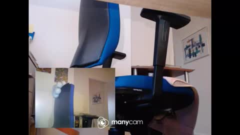 Snapshot of mrduplo1975 chatting on February 22, 2:37 pm MrJohnsen1975 online show from February 22, 2:37 pm