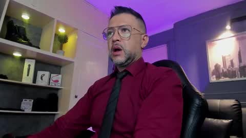 Snapshot of mrfrank_tattoo chatting on January 13, 11:59 am MrFrank. online show from January 13, 11:59 am