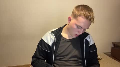 Max online show from October 14, 6:20 pm