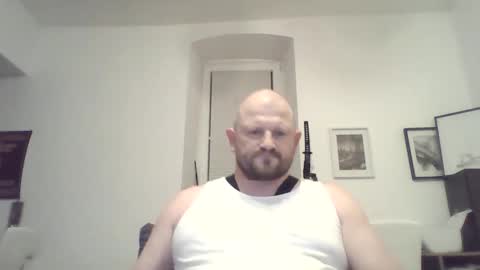 Snapshot of mrhotsex69 chatting on January 19, 12:25 am mrhotsex69 online show from January 19, 12:25 am