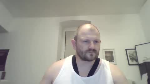 Snapshot of mrhotsex69 chatting on February 1, 12:09 am mrhotsex69 online show from February 1, 12:09 am