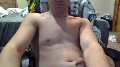 Snapshot of mrlongm8 chatting on February 20, 6:52 pm mrlongm8 online show from February 20, 6:52 pm