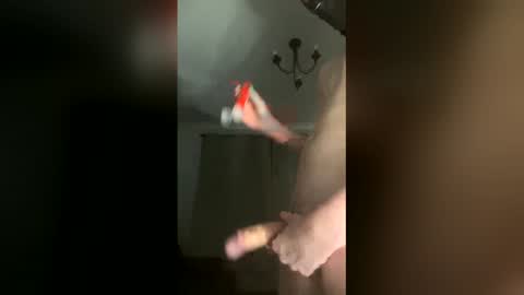 Snapshot of mrlovewhatyousee chatting on February 2, 11:36 pm mrlovewhatyousee online show from February 2, 11:36 pm