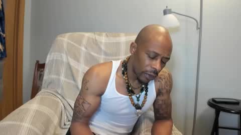 mromg007 online show from April 15, 12:45 pm