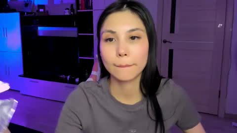 Snapshot of ms_emily_ chatting on February 28, 7:26 pm ms_emily_ online show from February 28, 7:26 pm