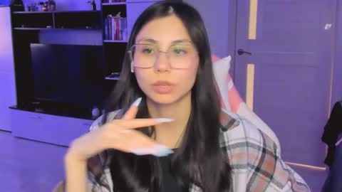 Snapshot of ms_emily_ chatting on April 15, 11:50 am ms_emily_ online show from April 15, 11:50 am
