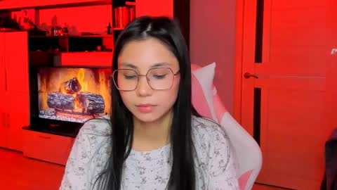 Snapshot of ms_emily_ chatting on April 30, 4:35 pm ms_emily_ online show from April 30, 4:35 pm
