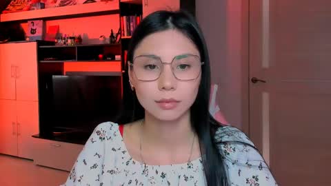 Snapshot of ms_emily_ chatting on May 12, 10:56 am ms_emily_ online show from May 12, 10:56 am