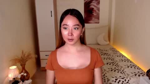 Evon online show from April 23, 8:11 pm