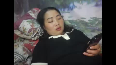 ms_pham online show from April 16, 4:19 pm