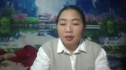 ms_pham online show from May 2, 12:21 pm
