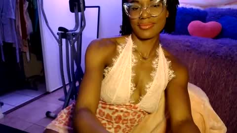 CocoSage online show from June 15, 5:42 am