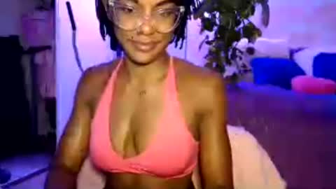 CocoSage online show from August 3, 9:07 pm
