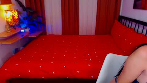 Goddess Tyra online show from July 1, 1:24 pm