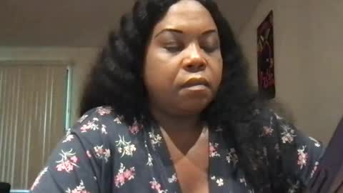 Snapshot of msjonemillion chatting on July 13, 6:55 pm Chocolate Candy Stick online show from July 13, 6:55 pm