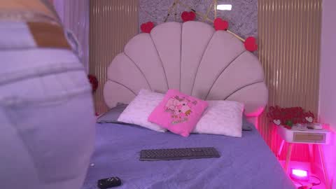 Snapshot of mssburbuja chatting on February 7, 3:10 am Manuela online show from February 7, 3:10 am