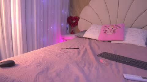 Snapshot of mssburbuja chatting on February 21, 3:07 am Manuela online show from February 21, 3:07 am