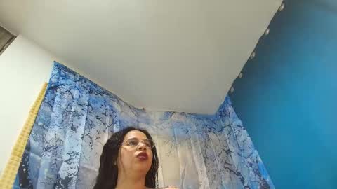 msspaola online show from February 8, 6:50 am