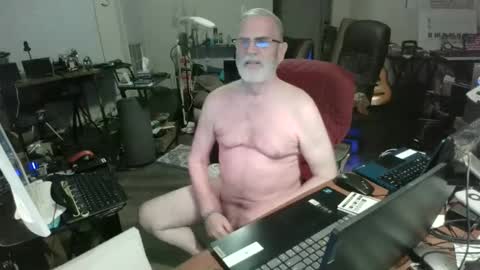 mt2much online show from December 17, 1:00 am