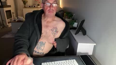 mtb1697 online show from September 15, 9:26 pm