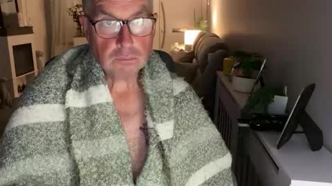 mtb1697 online show from September 28, 10:48 pm