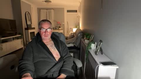 mtb1697 online show from October 12, 10:53 pm