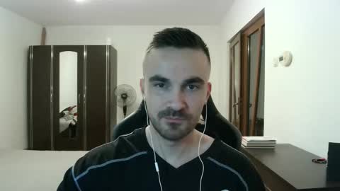 Victor online show from February 8, 8:45 pm