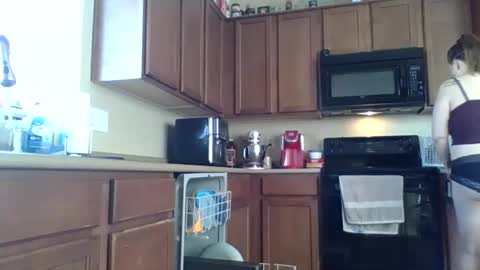 mudcricket1997 online show from December 5, 5:28 pm