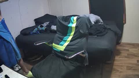 Muffdiver online show from March 5, 12:23 pm