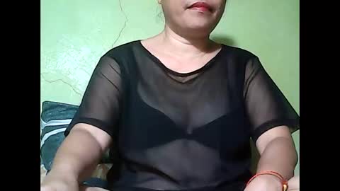 muffy_bunny online show from April 1, 6:27 pm
